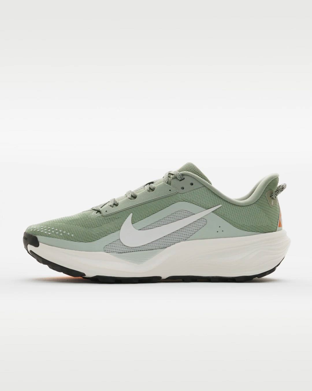 美品　NIKE トレイルランニングシューズ ペガサストレイル  26.5㎝ ナイキ（NIKE）（メンズ）【6月1日発売開始予定】ランニングシューズ