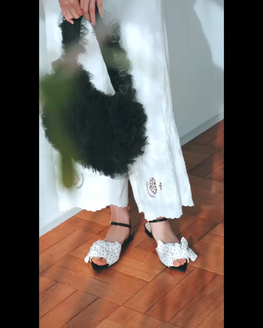 ビッグリボン ストラップフラットサンダル（サンダル）｜artemis by