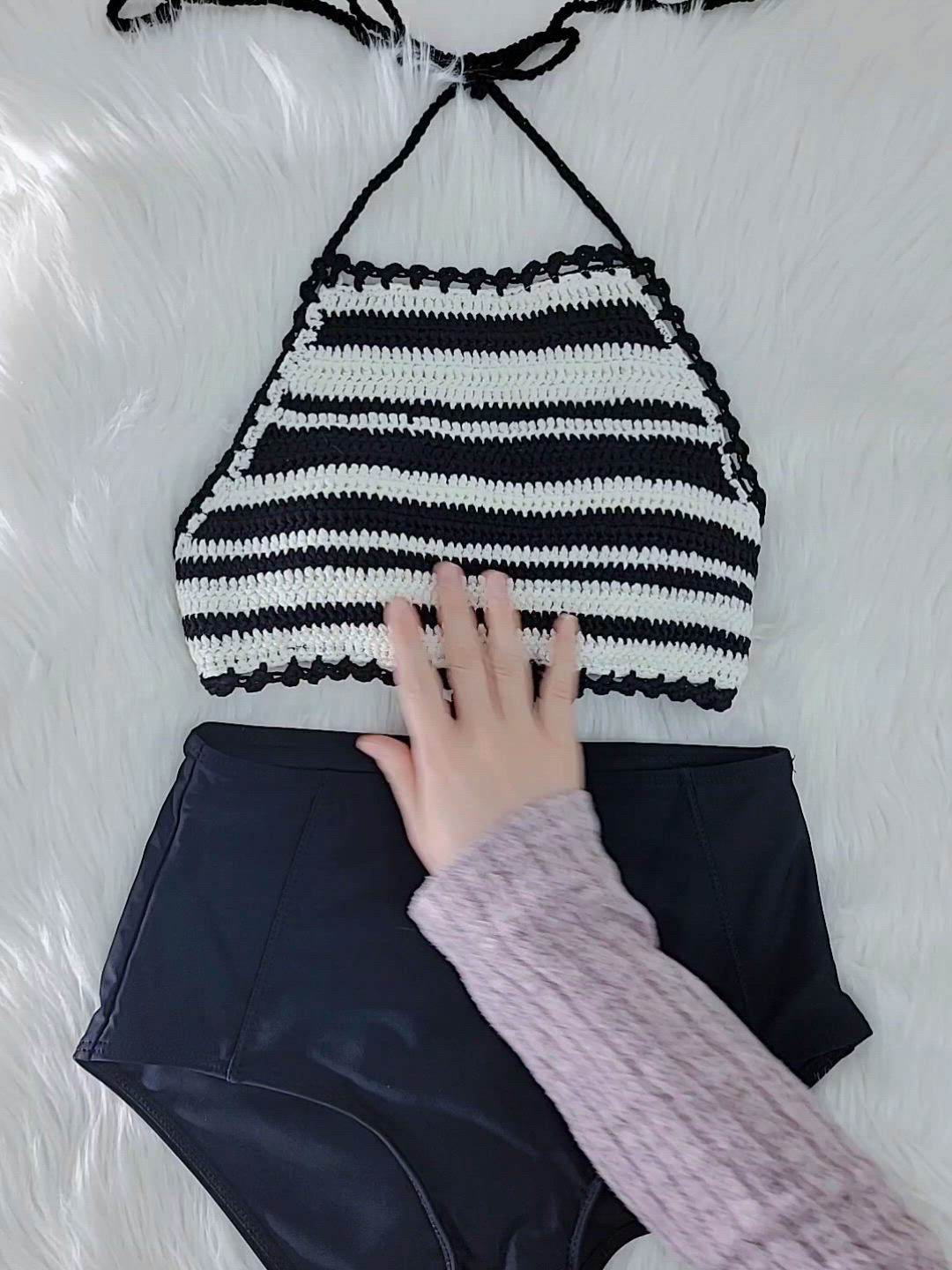 パンダ　フリル付きオフショルダー水着 ブラック　ボーダーズアットバルコニー 2点セット】ボーダー柄 ホルター ニット ハイウエスト ビキニ（水着