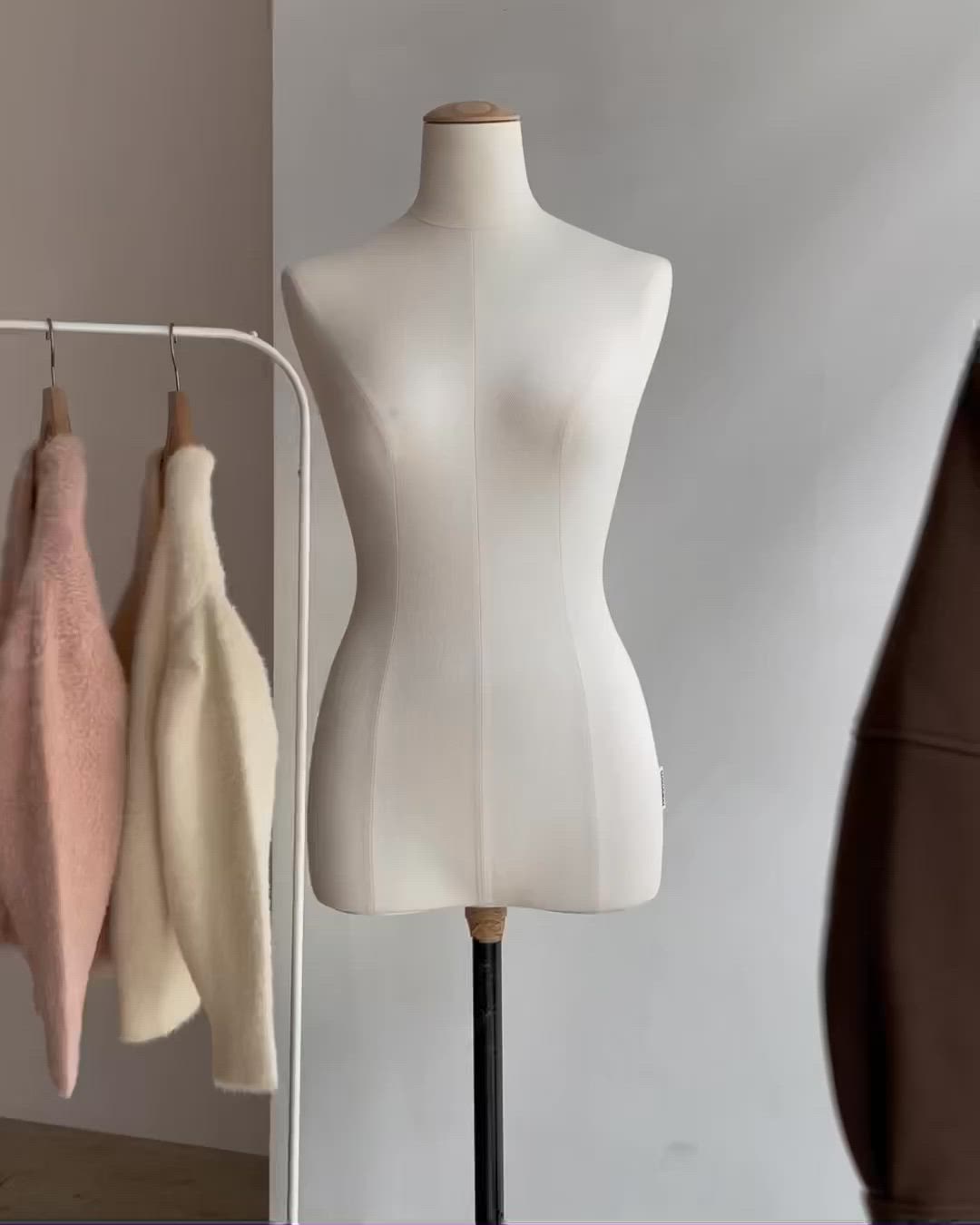 ウェーブデザインミドルコート（その他アウター）｜hinari（ヒナリ）の