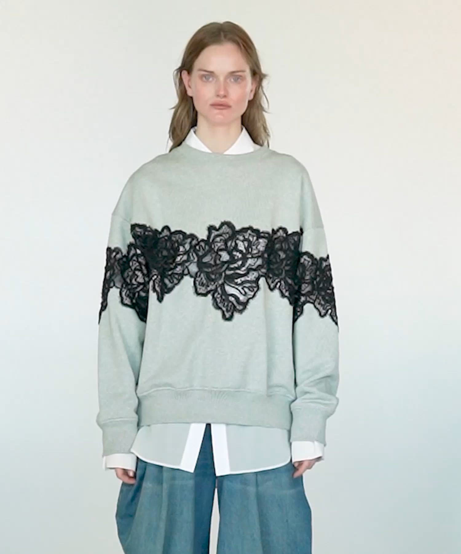 s.________　5／27 rihka 限定　スウェット　lace rihkaから、大好評の「rihka sweatshirt」 がリニューアルして登場