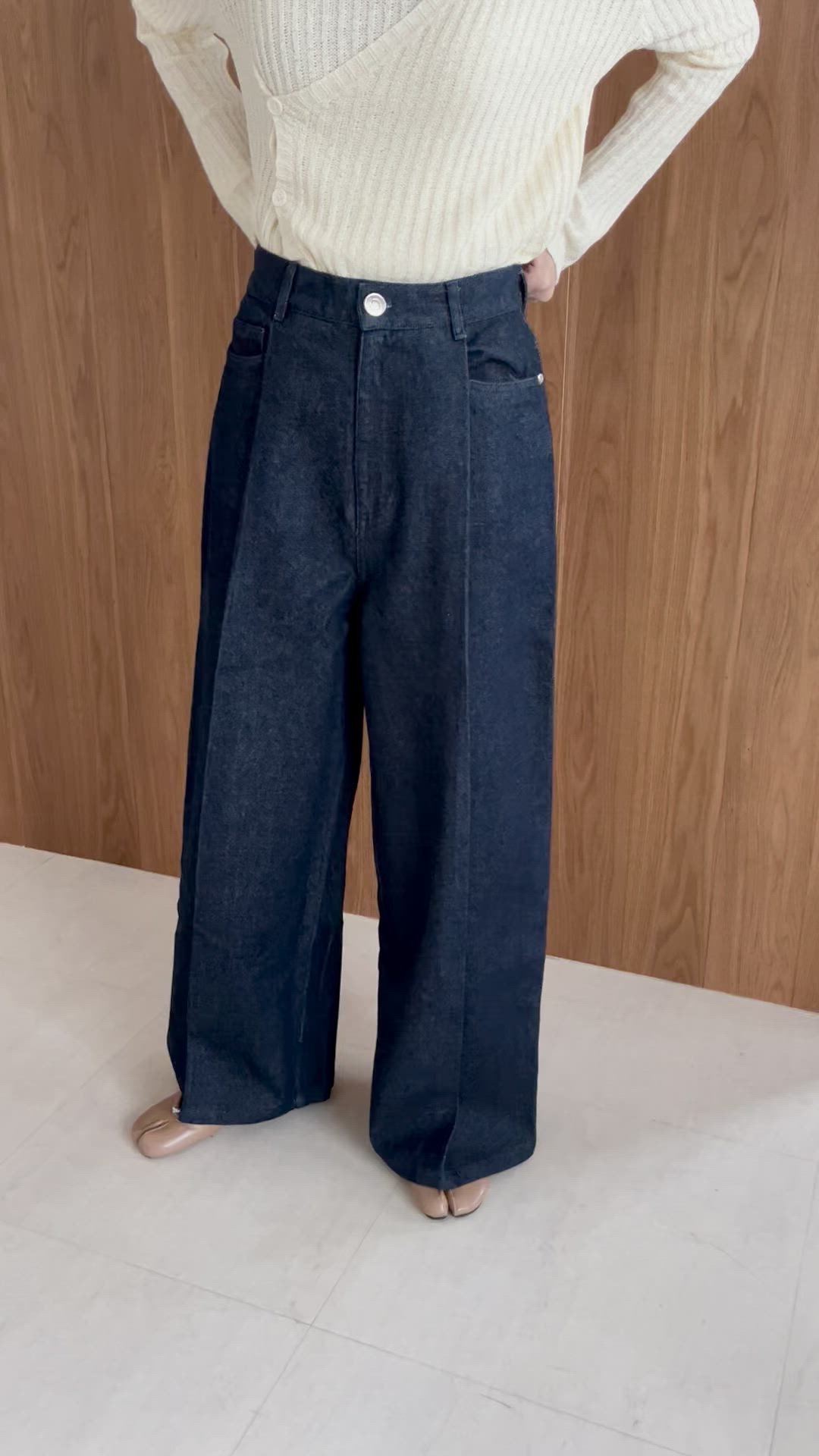 セール】【S・M・Lサイズ展開】タック入りデニムパンツ（デニムパンツ
