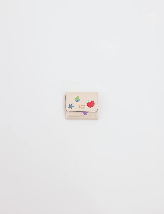 ミラ スモール フラップ ウォレット・ステッカー プリント（財布