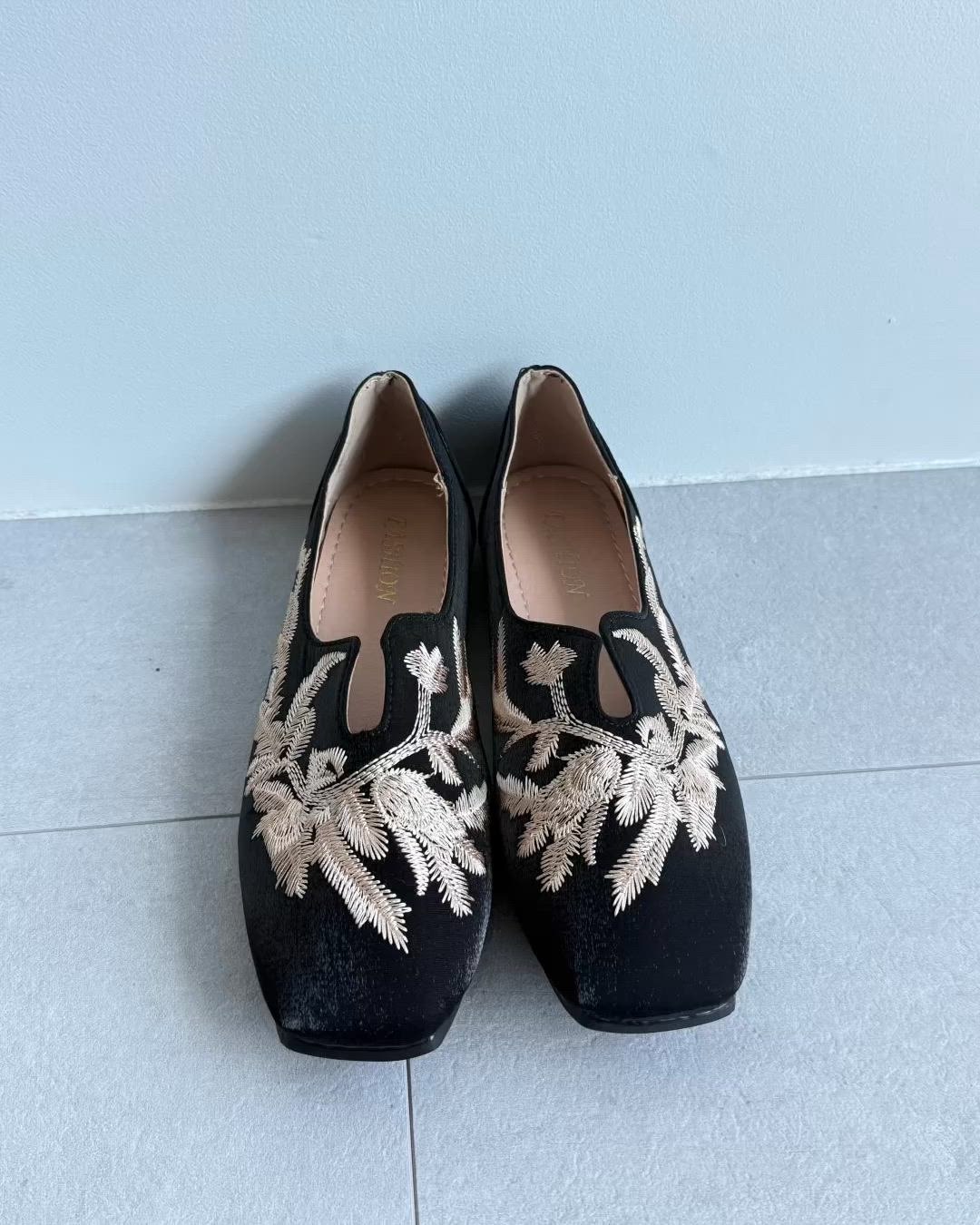 刺繍フラットシューズ（その他シューズ）｜Unitage（ユニテージ）の