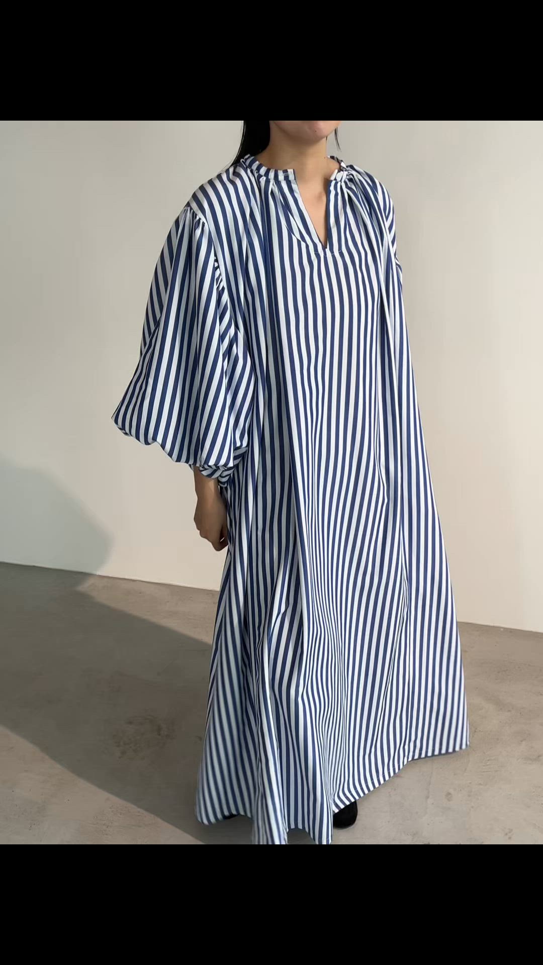 ストライプロングスリーブギャザーワンピース（ワンピース）｜PERNA