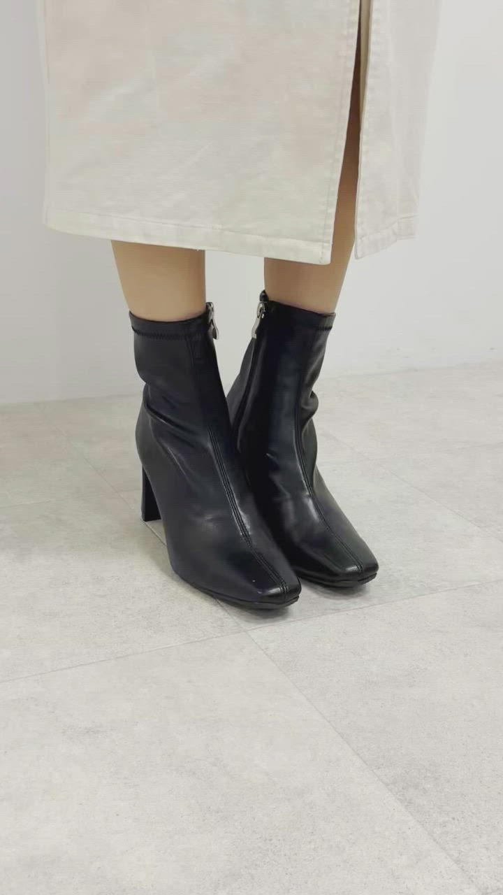 スクエアトゥプレートヒールストレッチショートブーツ（ブーツ