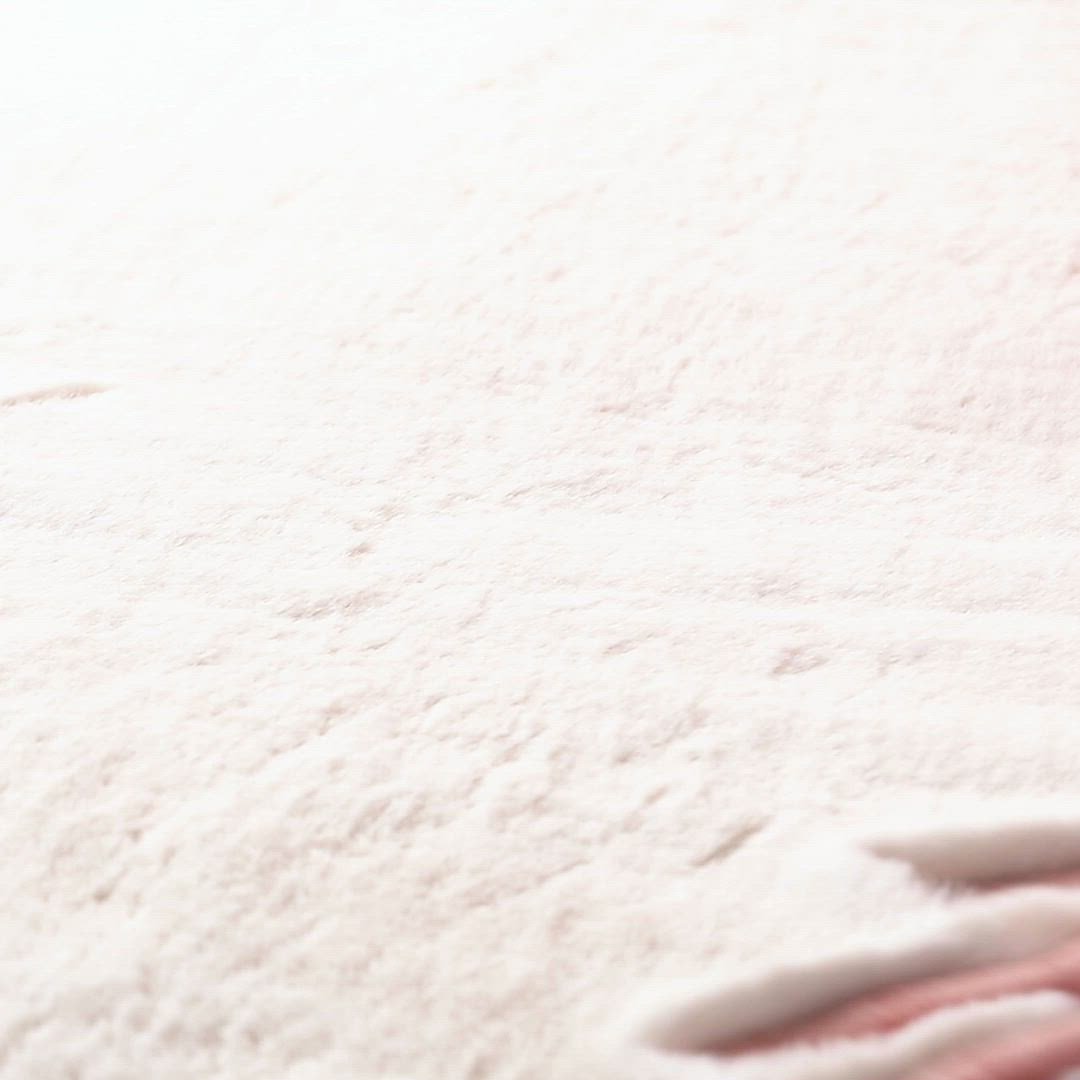 ミーティス ラグ M アイボリー 2000×1400 床暖房対応 ホットカーペット