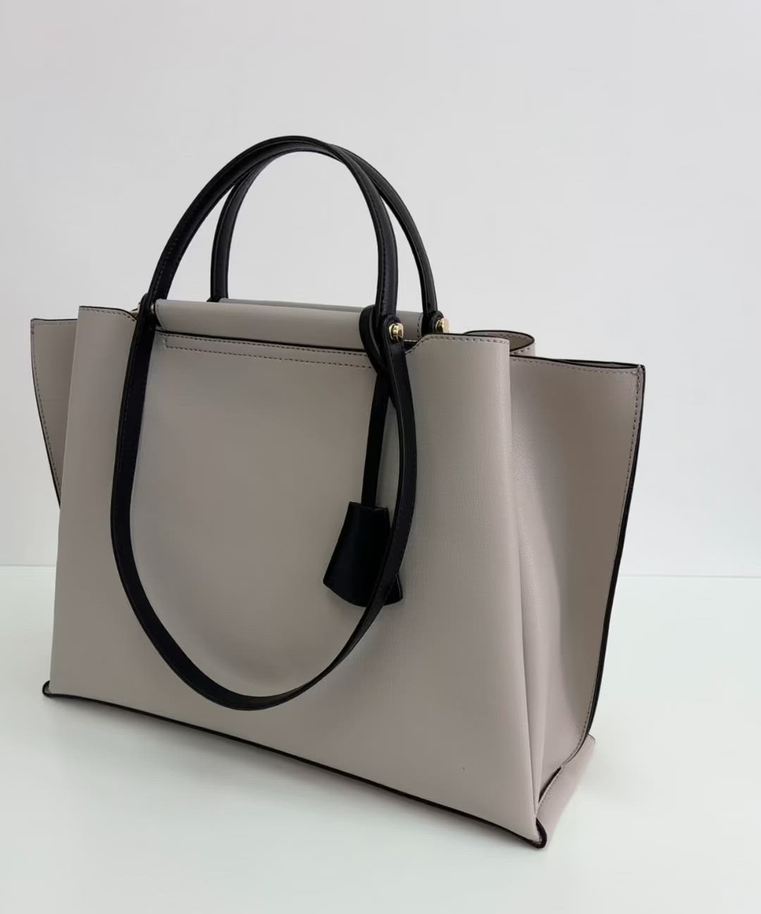 ドラマ着用 / 詳細動画あり】LILY / 横型A4トートバッグ（トートバッグ