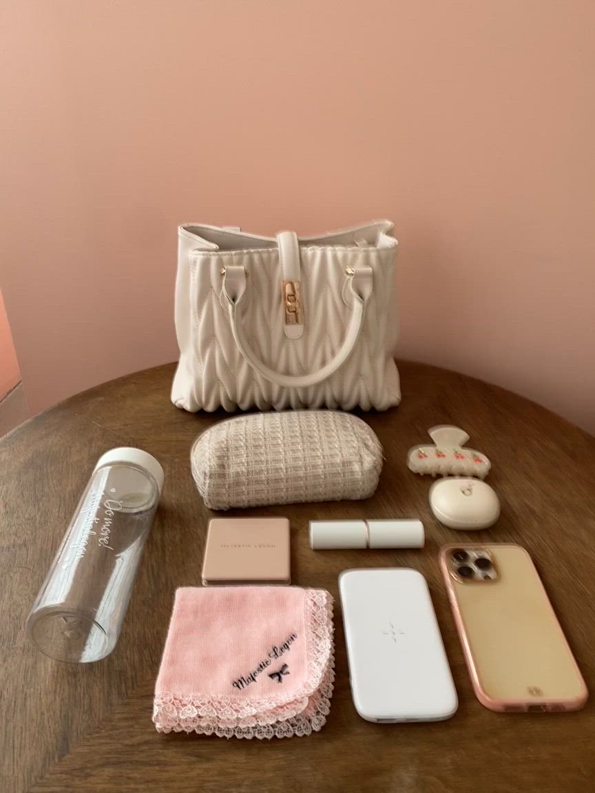 クラシカルスクエアハンドバッグ（ショルダーバッグ）｜MAJESTIC LEGON