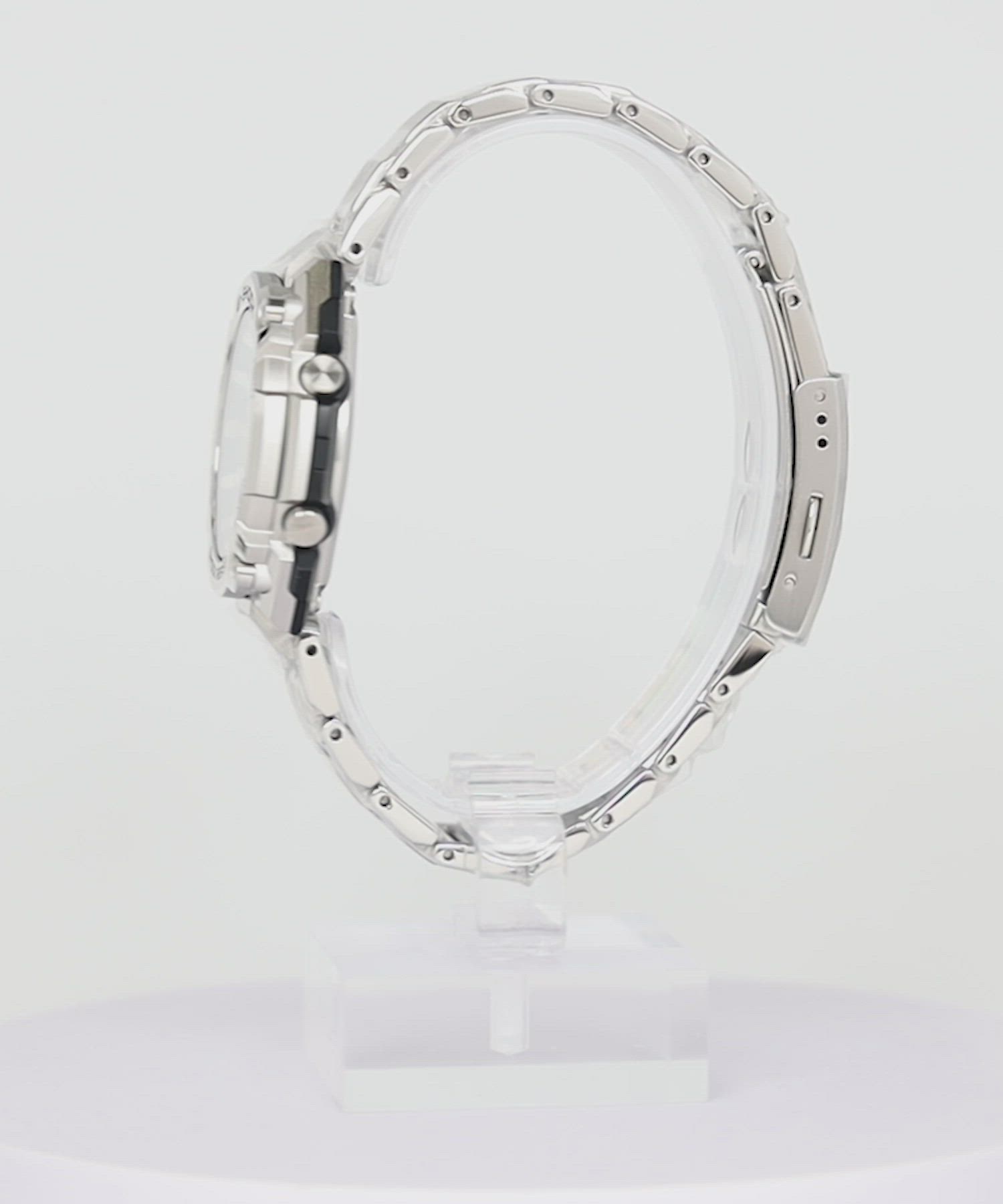 ジーショック G-STEEL GST-B600D-1AJF シルバー G-STEEL / ソーラー / GST-B600D-1AJF（アナログ腕時計）｜G-SHOCK