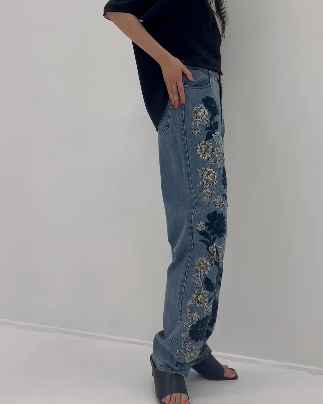 CLANE/クラネ】FLOWER EMBROIDERY PANTS/フラワーエンブロイダリー