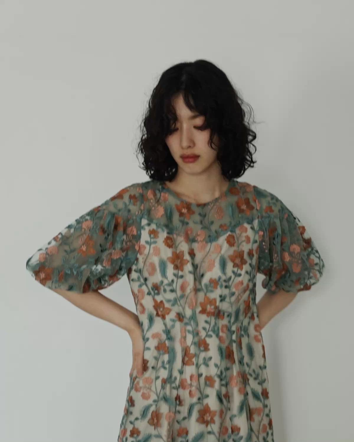 ブルーミーフラワードレス 花柄 刺繍レース 結婚式 パーティードレス