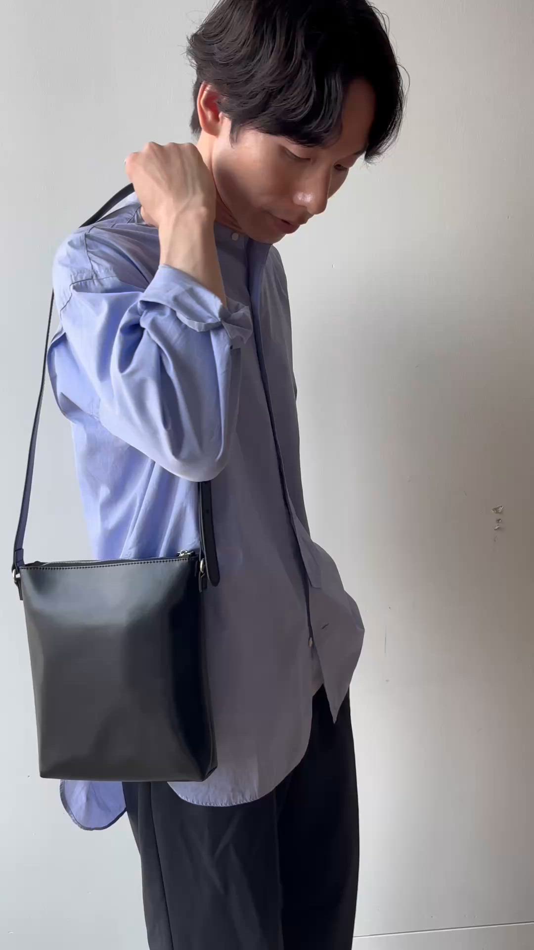 EC限定カラーあり】フェイクレザー ミニショルダーバッグ（ユニ