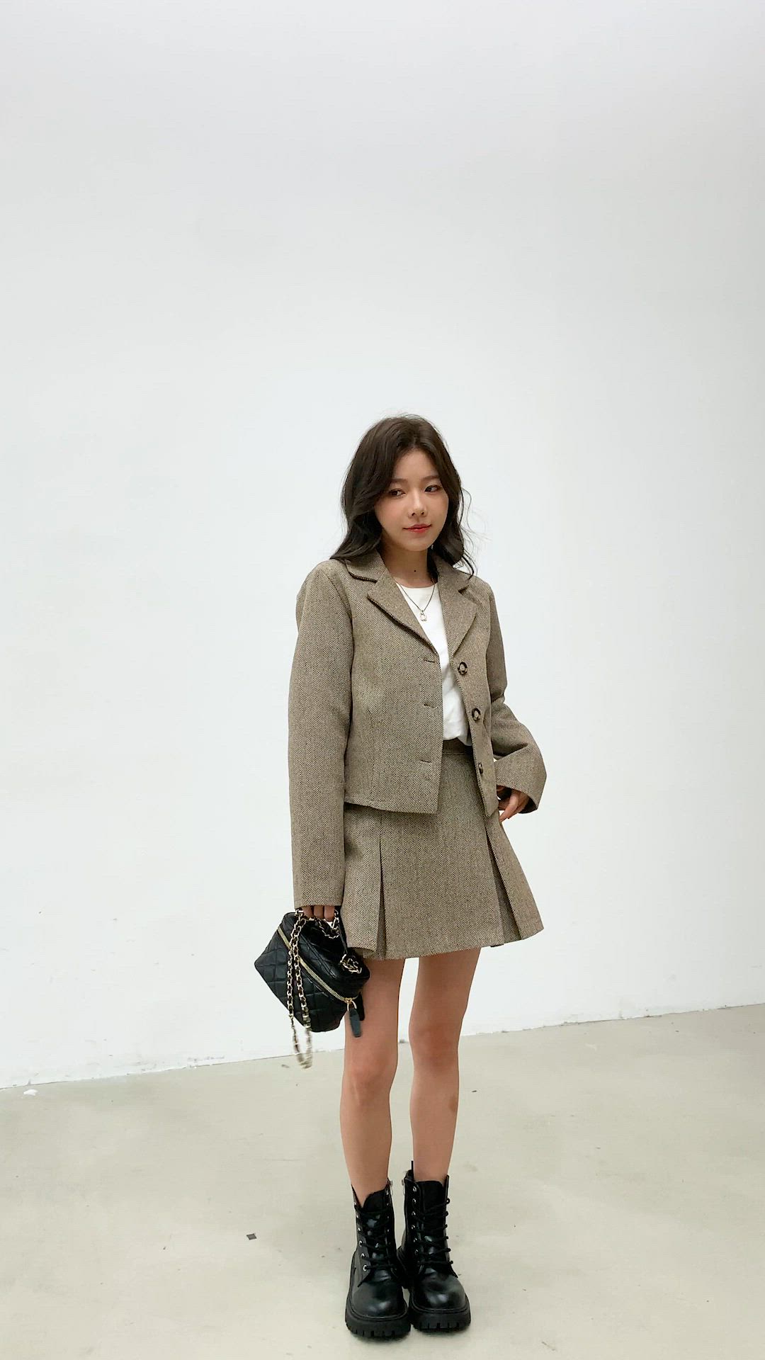 セットアップ】長袖韓国っぽシェブロン柄ジャケット+ショートスカート