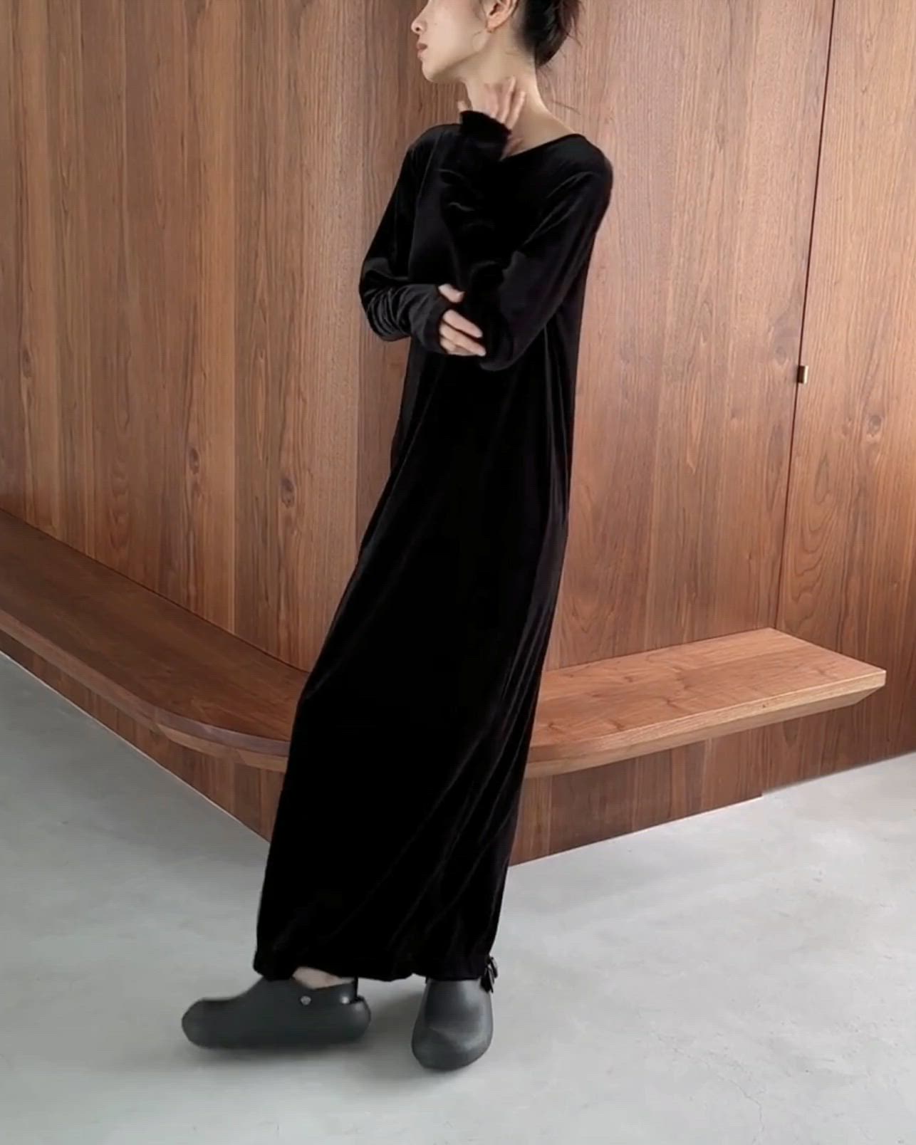 The toe ブラック　ベロアミニワンピース 長袖 ワンピース 袖切り替えベロアミニワンピース : ZOZOTOWN Yahoo!店