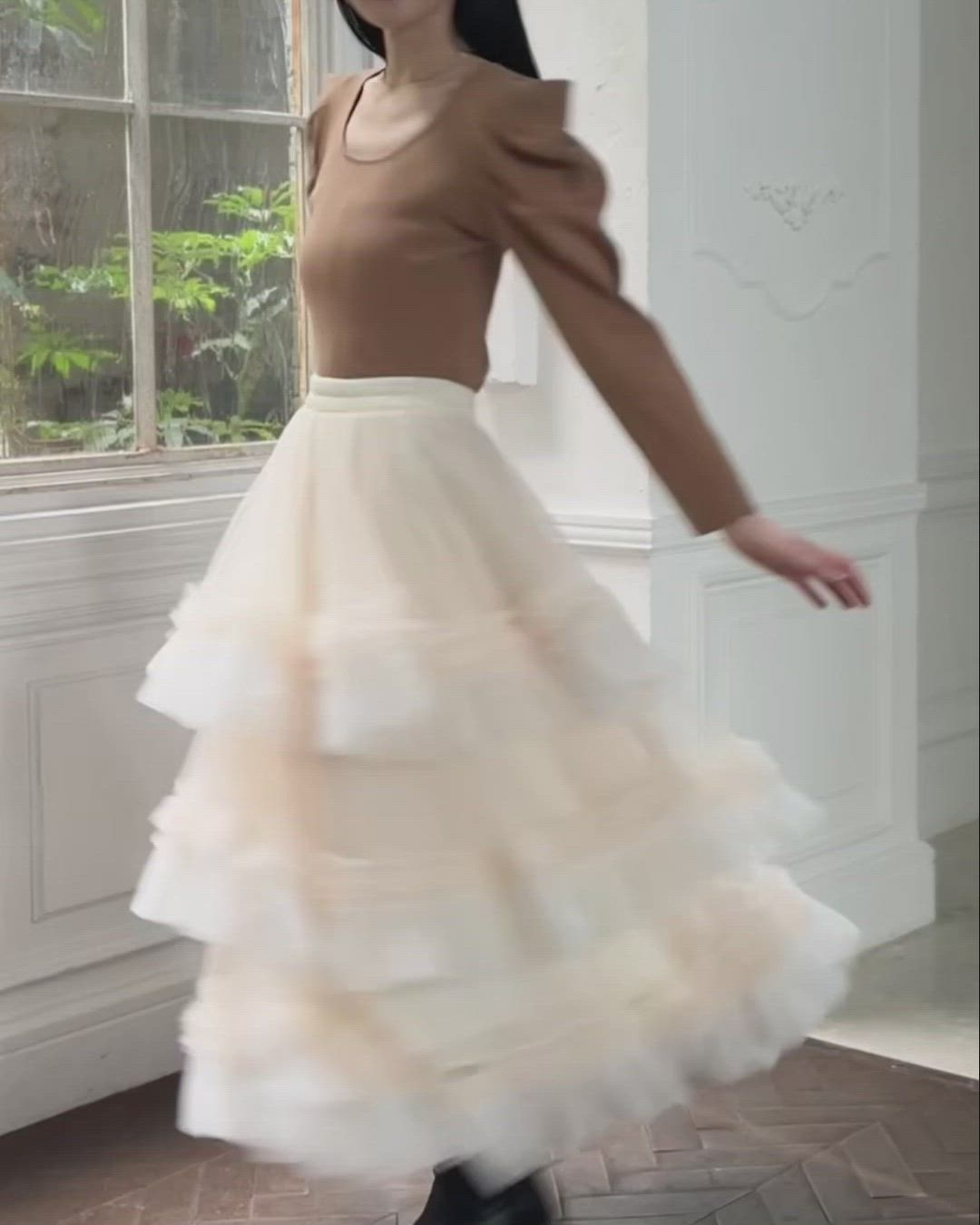 ボリュームティアードスカート（スカート）｜Olu.（オルドット）の