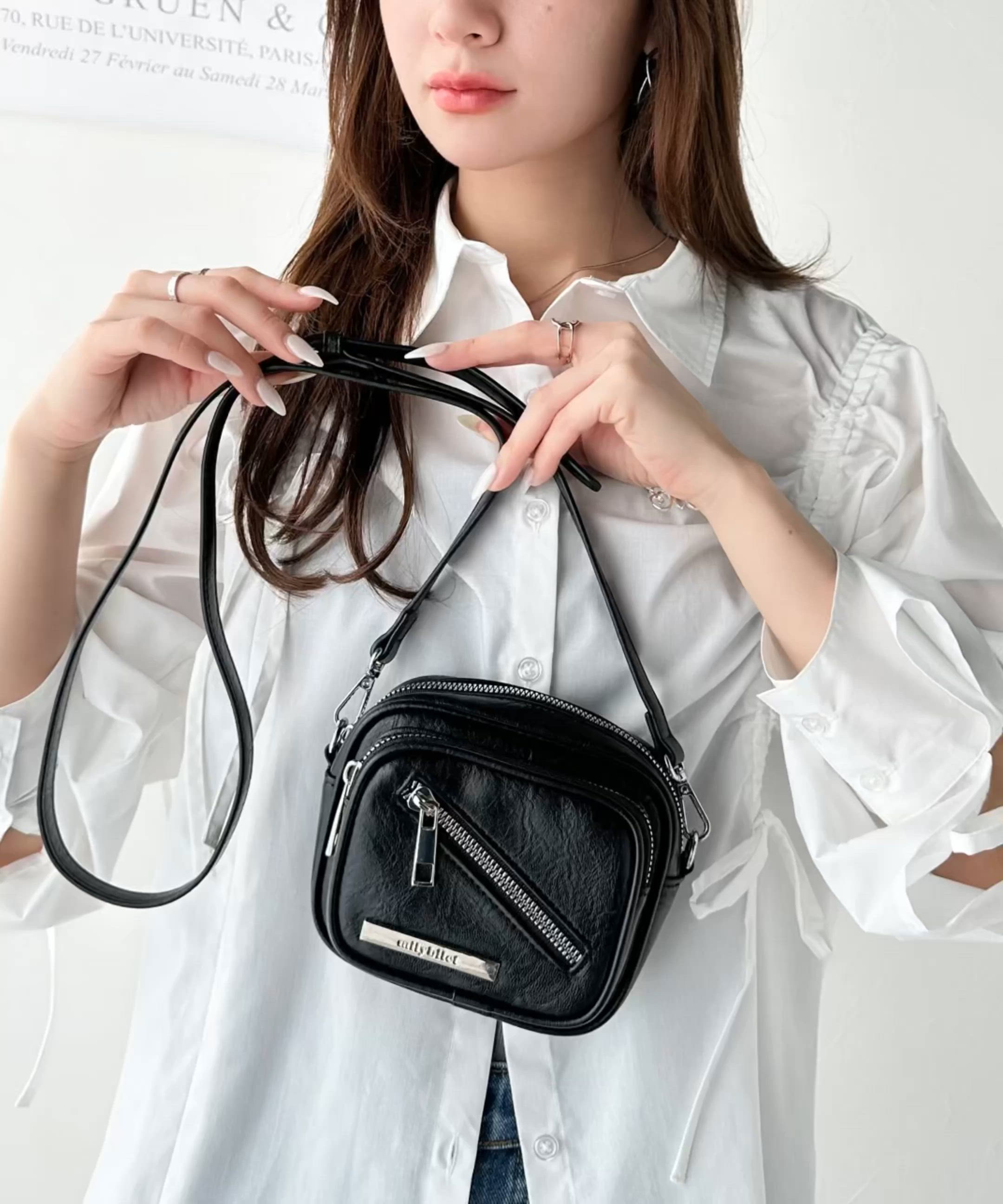 セール】【mily bilet】お洒落なサイズ感♪エナメルフェイクレザー