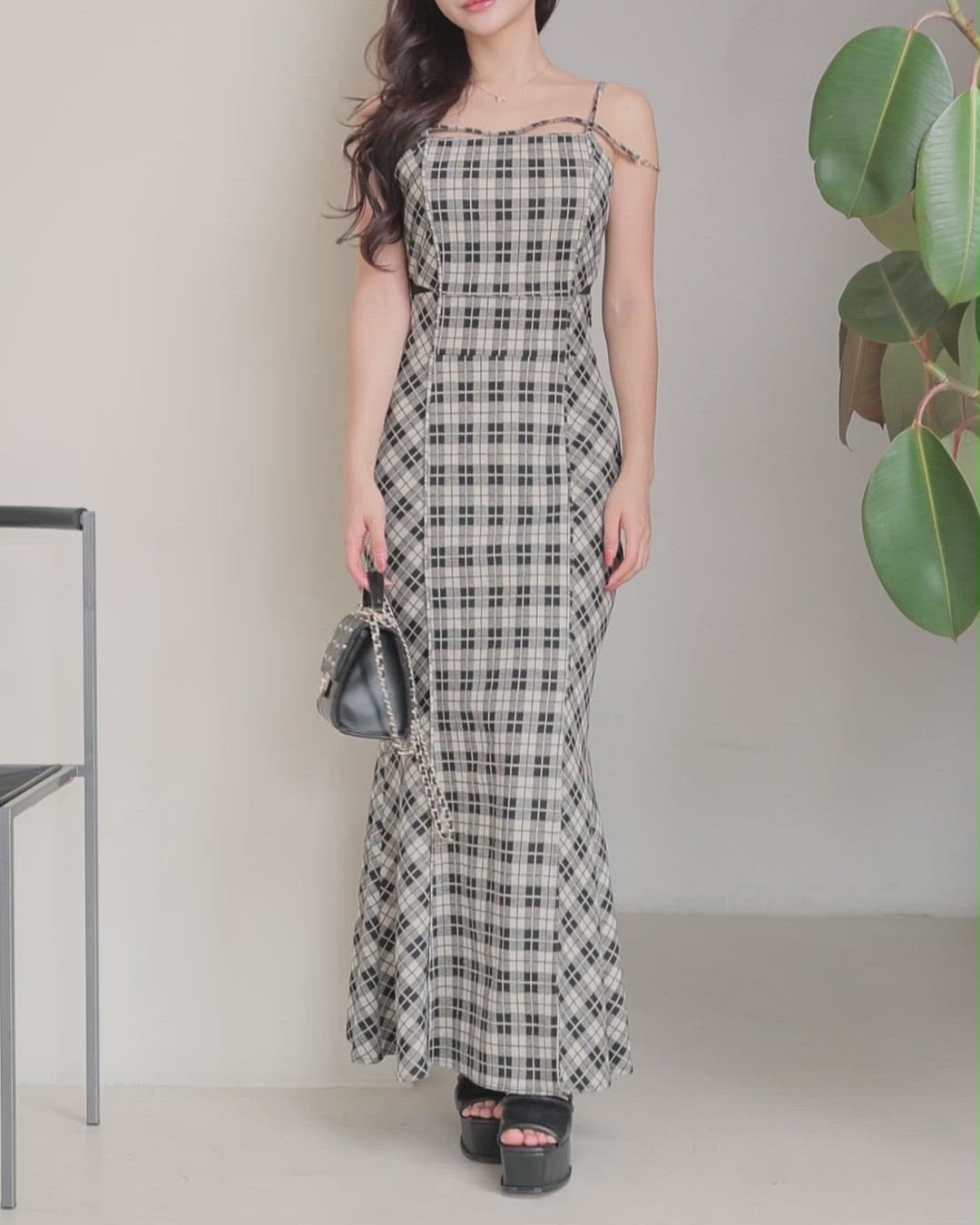 サイドシアーマーメイドキャミワンピース（ワンピース）｜LIPSERVICE