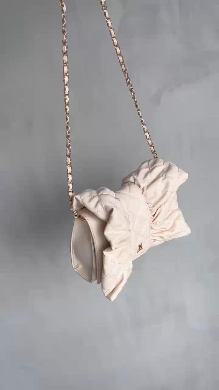 初回分完売】リボンキルティングバッグ（ショルダーバッグ）｜one