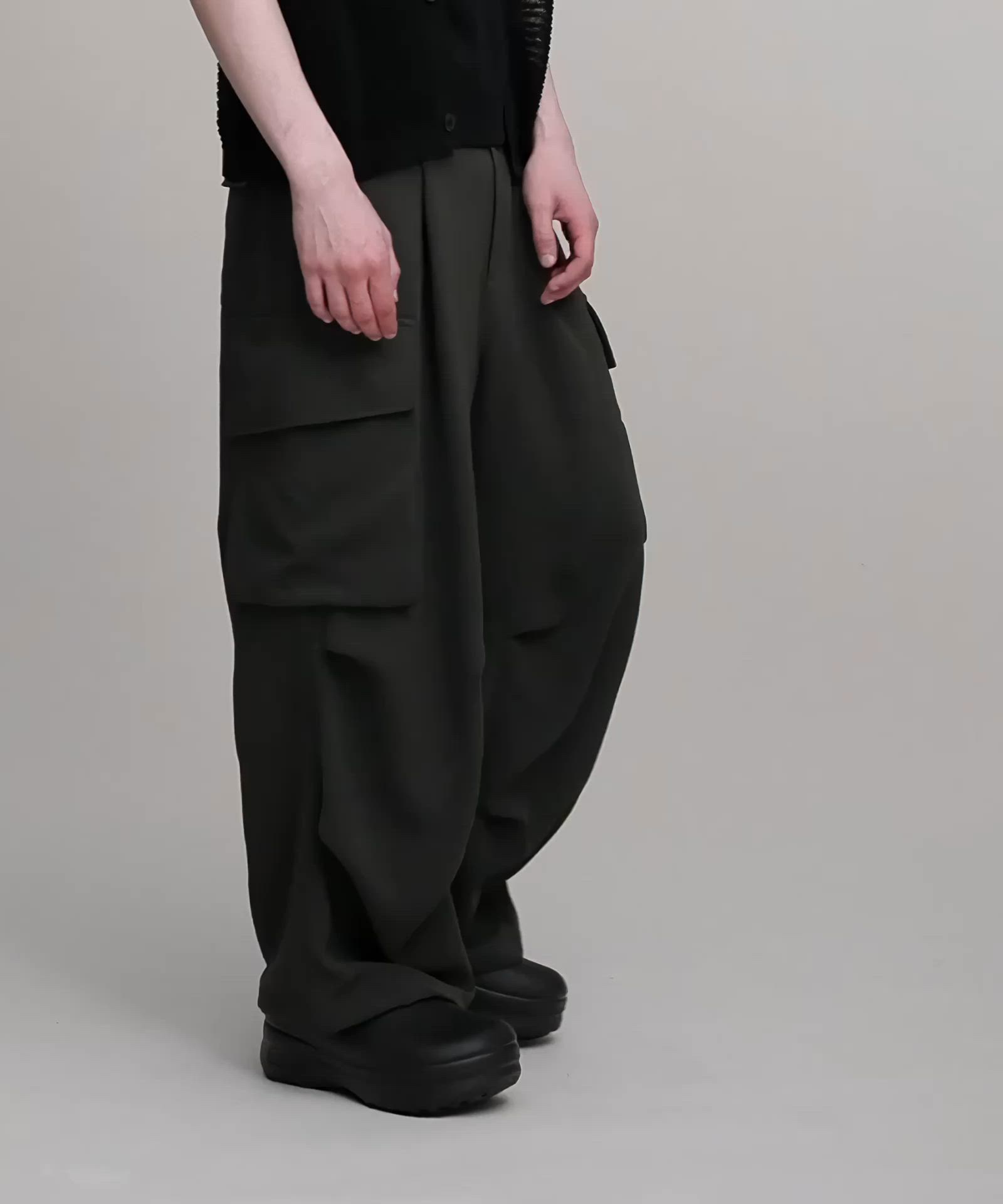 パブリックトウキョウ PUBLIC TOKYO イージーカーゴパンツ ハイコンフォートイージーカーゴパンツ（カーゴパンツ）｜PUBLIC TOKYO