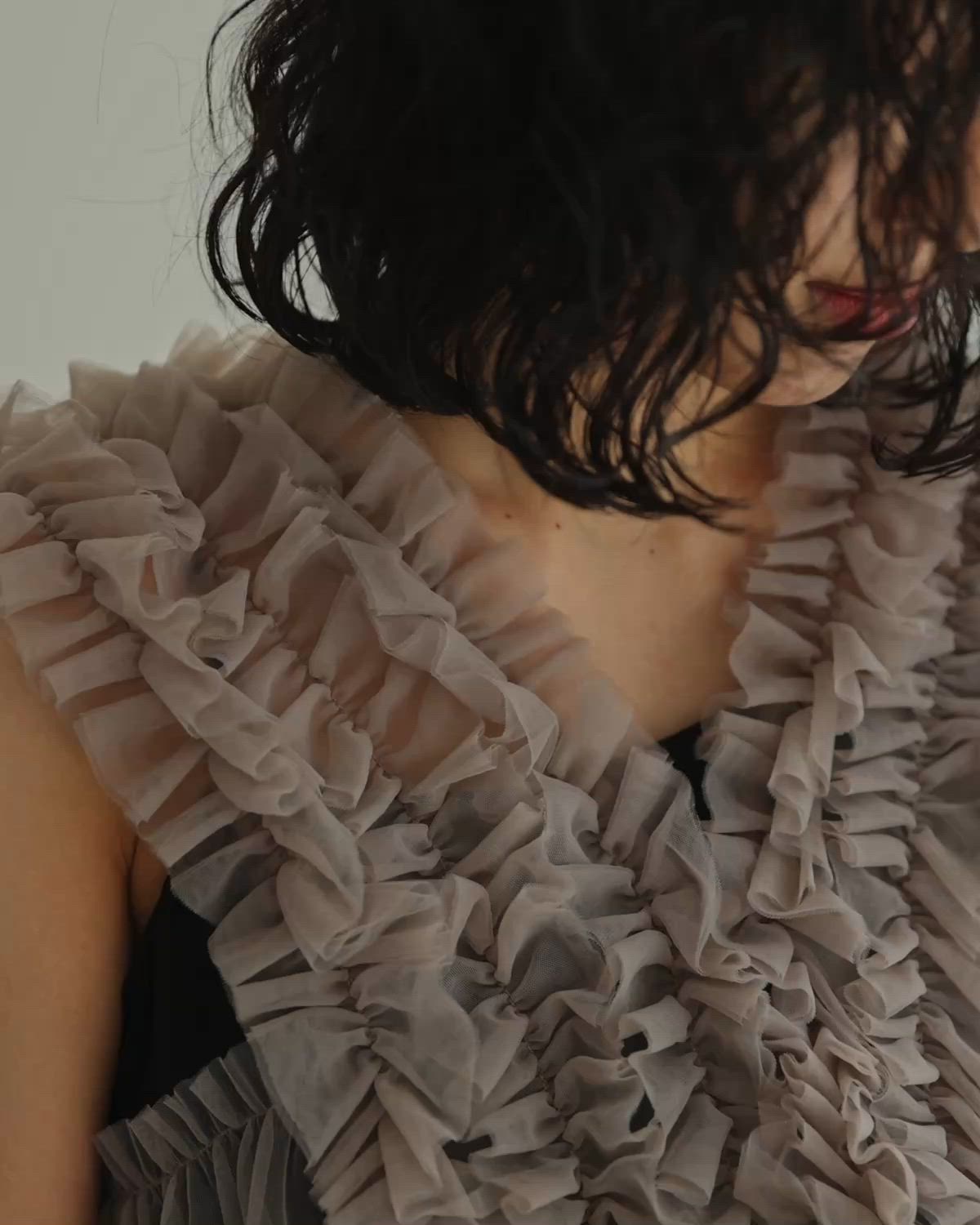 セール】チュールフリルベスト ジレ ショート 結婚式 二次会 成人式