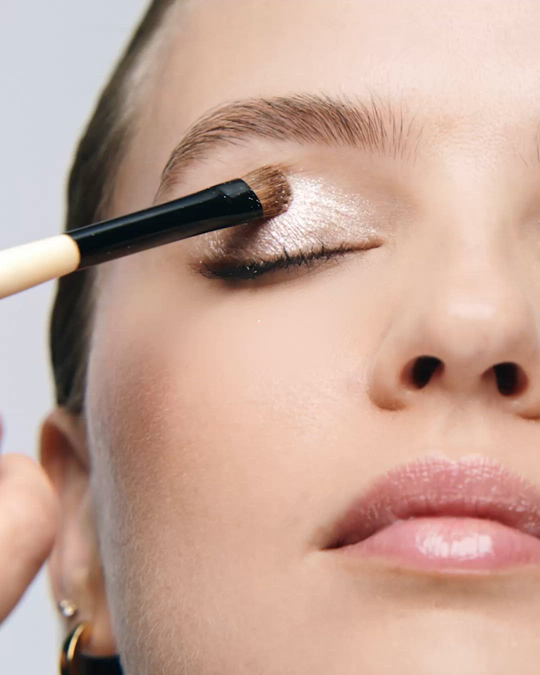 リュクス アイシャドウ（アイシャドウ）｜BOBBI BROWN（ボビイブラウン