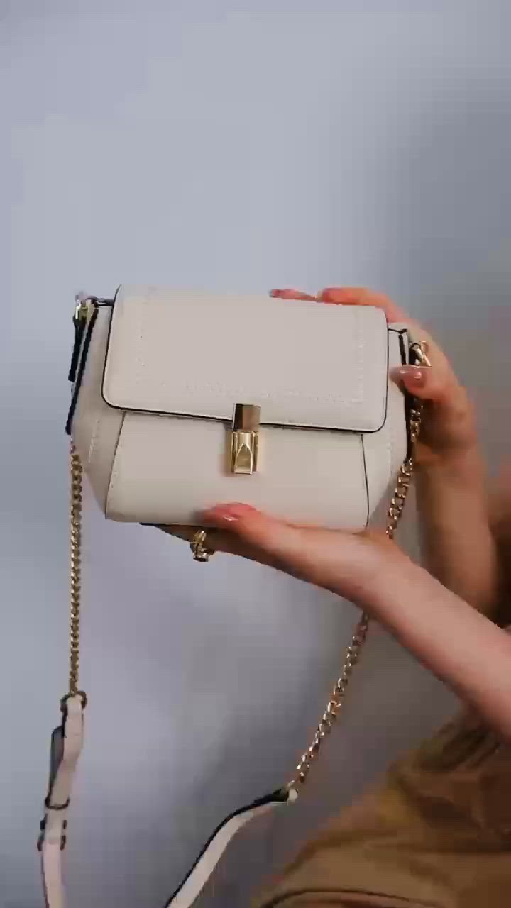 セール】【満点評価】メタル チェーン ショルダーバッグ 可愛い