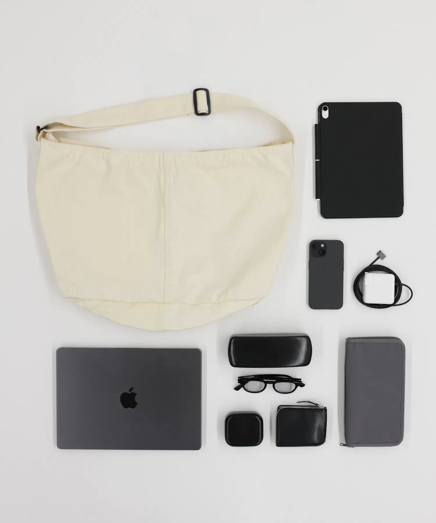 CANVAS MESSENGER BAG（メッセンジャーバッグ）｜meltum（メルタム）の