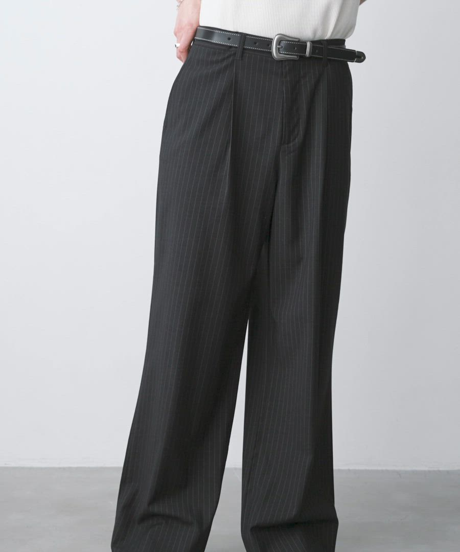 LURAKU】One tuck straight slacks / 1タックストレートスラックス