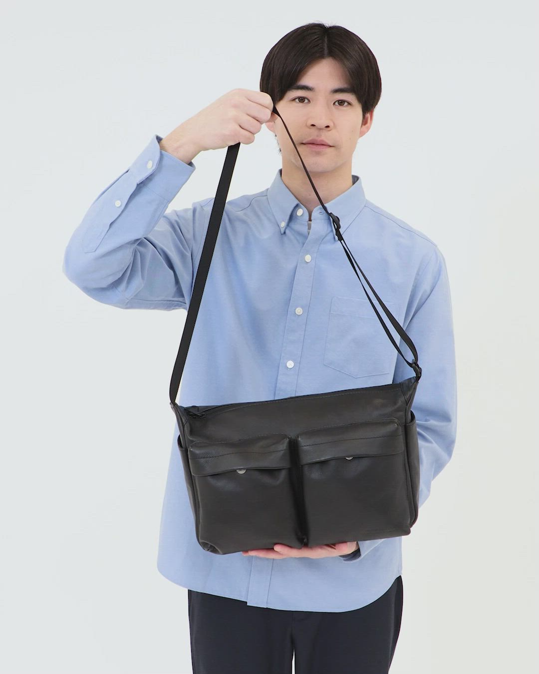 GLR レザー ファンクショナル マルチポケット ショルダー バッグ