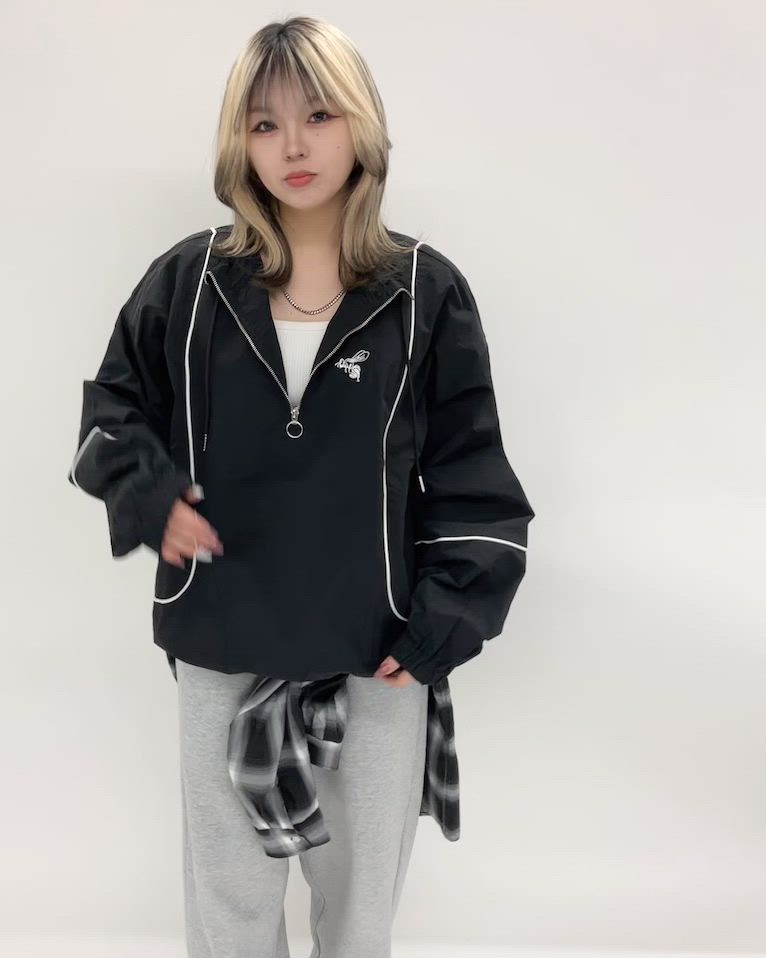 セール】別注 蜂さんワンポイント刺繍 ナイロンアノラックジャケット