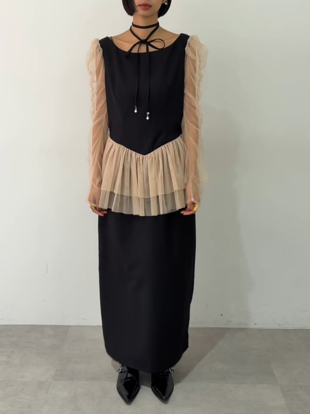 チョーカー付きチュールスリーブドレス（ドレス）｜VIOLETTA