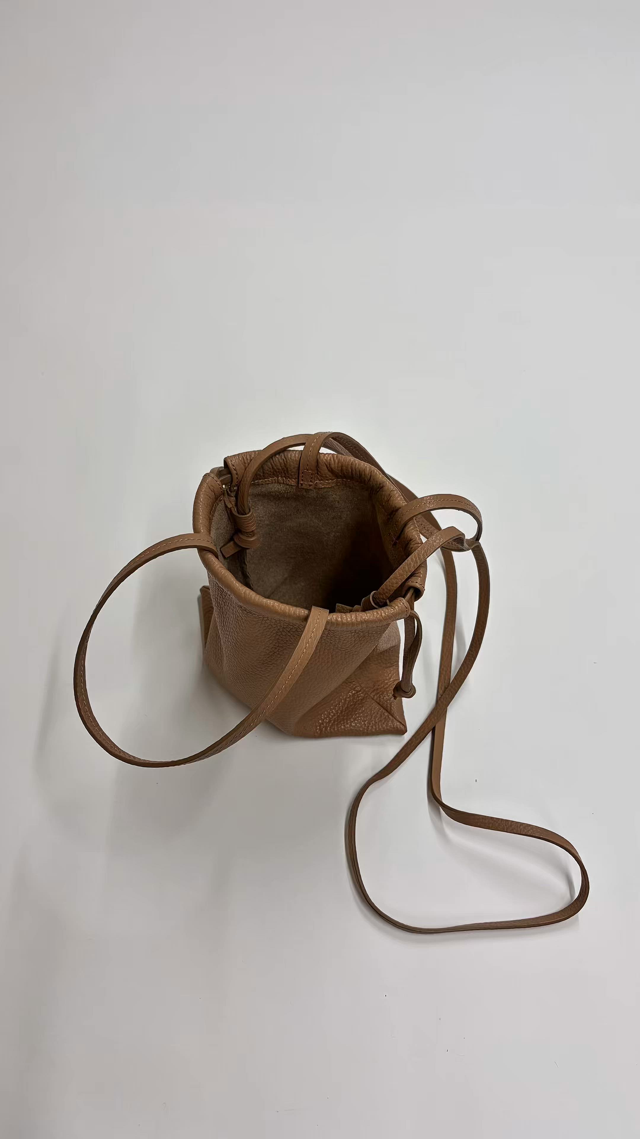 グラーノ 2WAYTOTE CERVO（ショルダーバッグ）｜IACUCCI（イアクッチ
