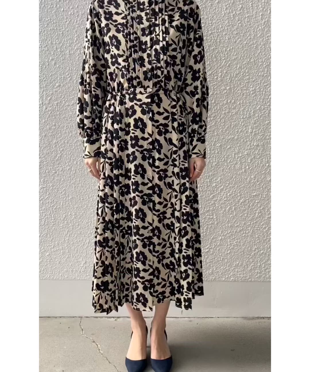 WEB限定】〈手洗い可能〉ドット / 花柄 バンドカラー サイド プリーツ