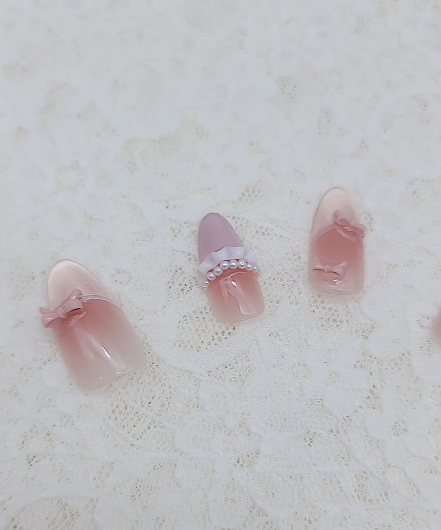 ガーリー リボン フリル フレンチ ネイルチップ（ネイルシール/ネイル