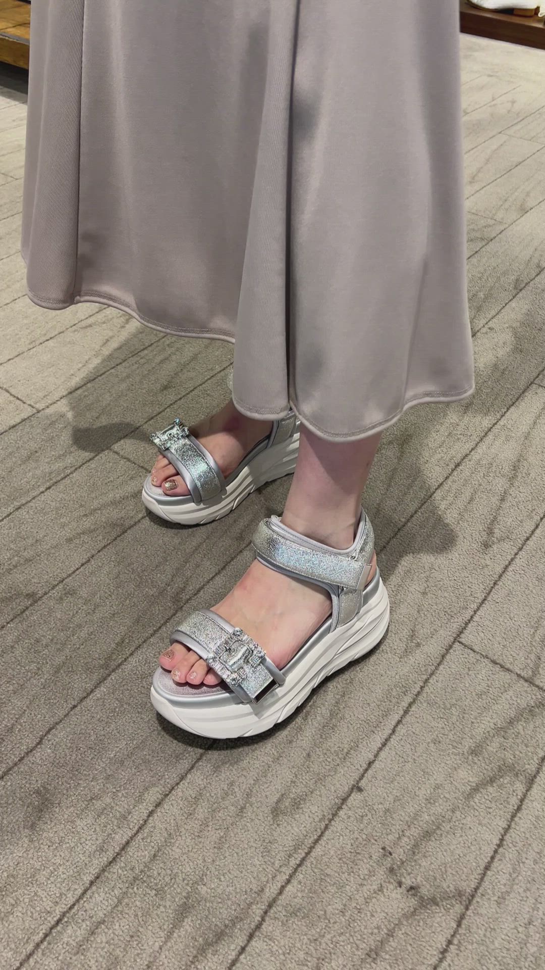 セール】ジュエルバックルサンダル（サンダル）｜+diana（プラス