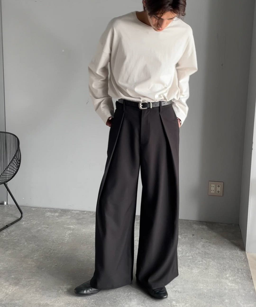 セール】インタックワイドフレアスラックス／In-Tuck Design Wide