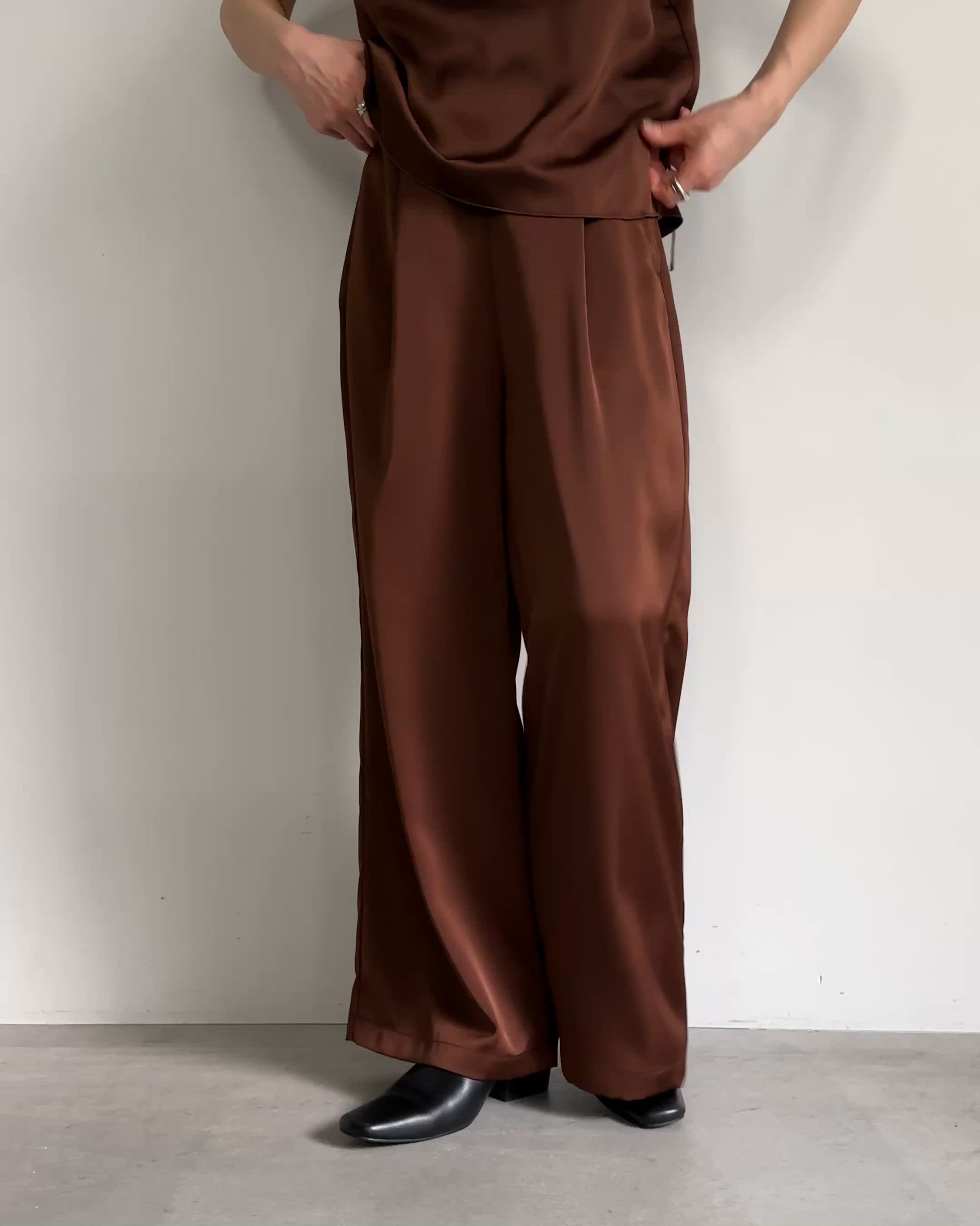 本日限定価格✨️45R✨️秋色ハケ目ワイドパンツ　ブラウン adidas WIDE LEG SATIN PANTS / アディダス ワイド レッグ サテン