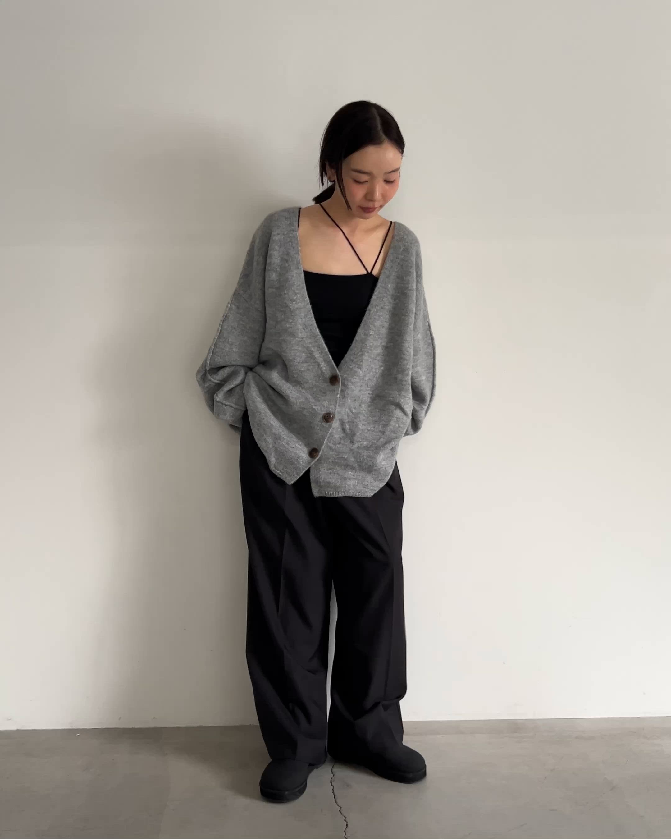 セール】お気に入り6万件突破！スリーブリンキングVネックカーディガン