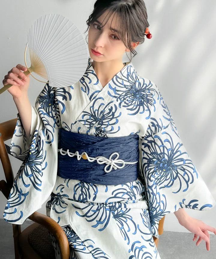 セール】浴衣2点セット。クラシカルモダンな滝流れ浴衣（滝流れ浴衣