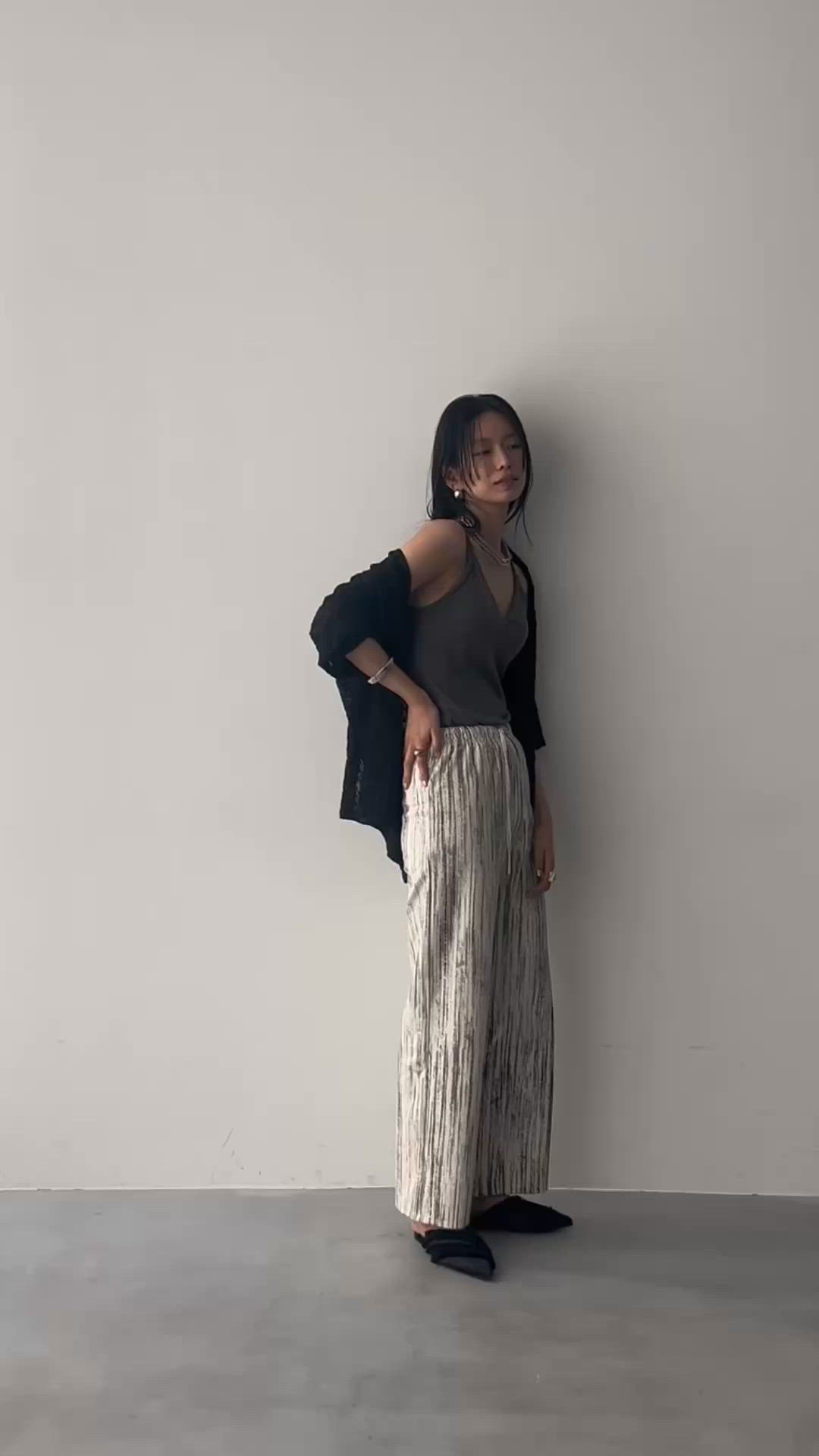 カップインVネックキャミソール（キャミソール）｜DFFUR.（ディフル