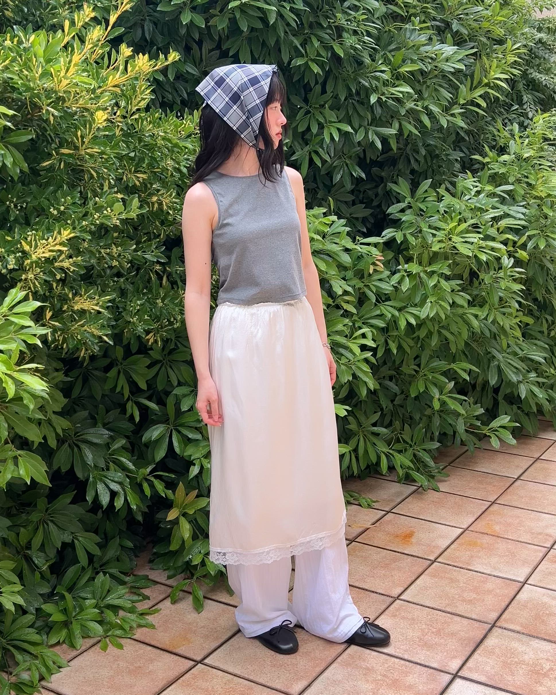crushed satin lace skirt / クラッシュサテンレーススカート