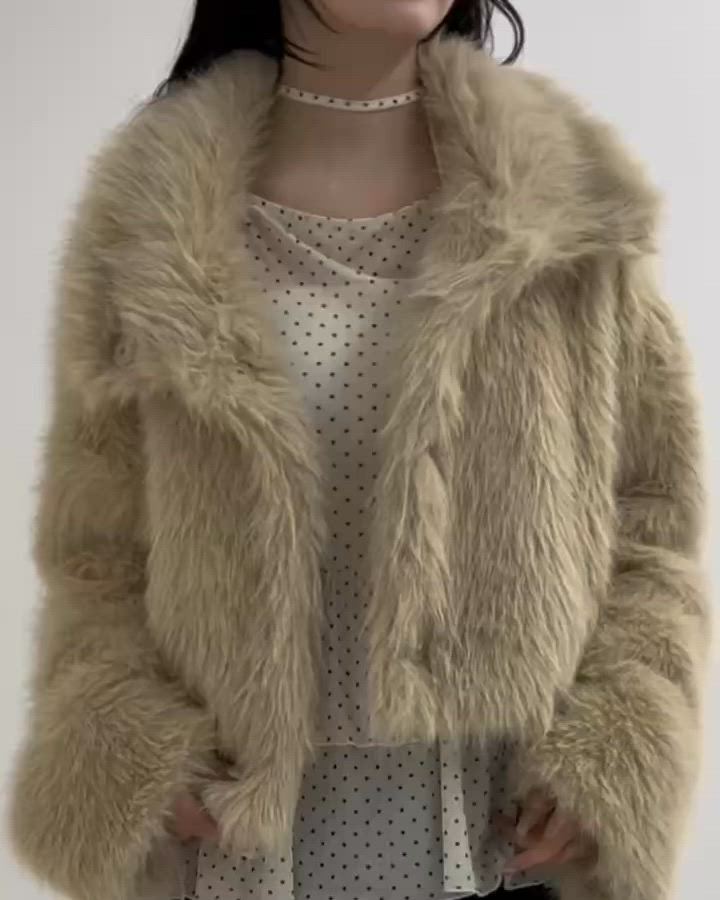 今すぐお届け可能！軽くて暖かい◎】ショートファーコート（その他