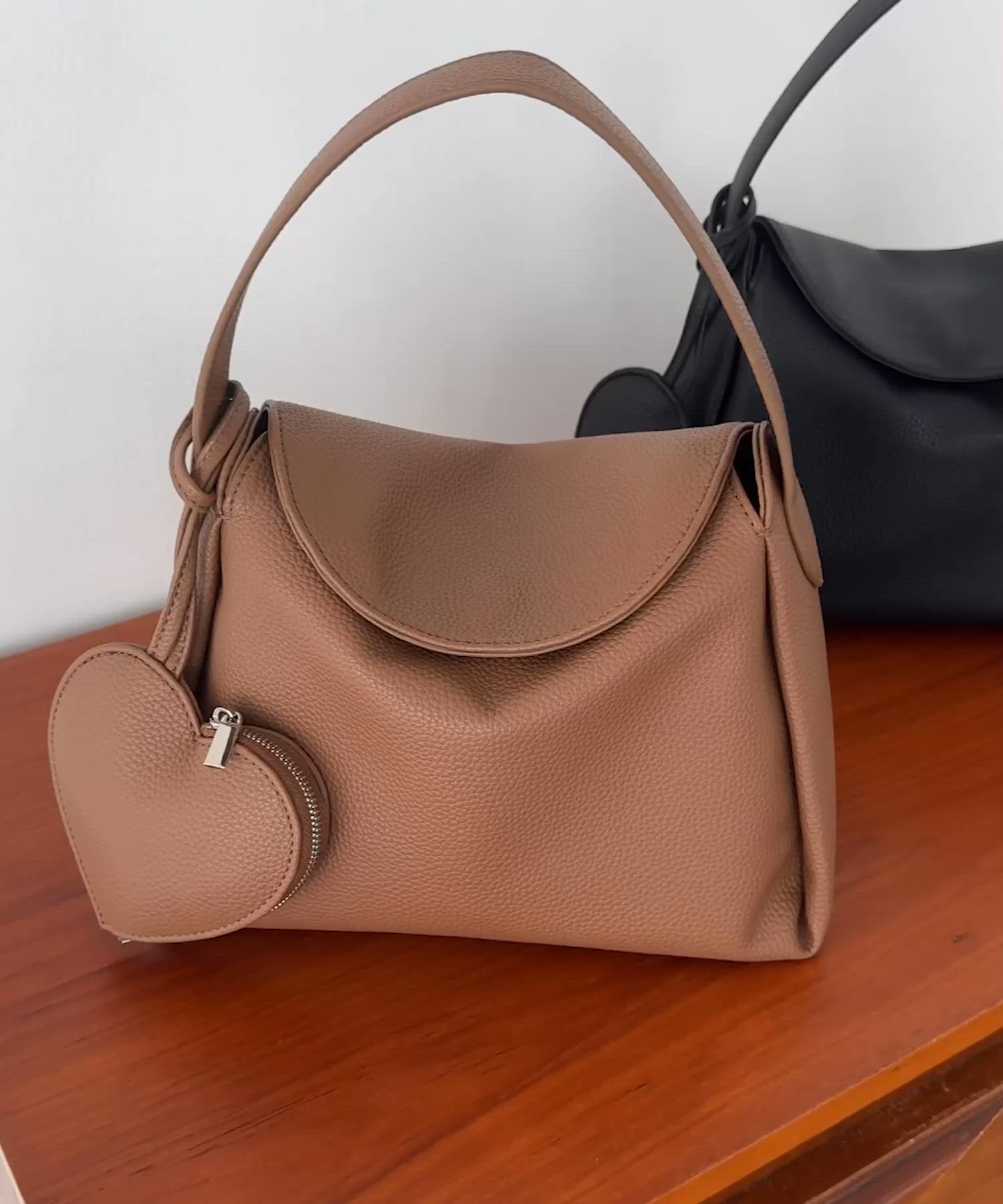 mayu×EFOLE コラボ】Shrink bag with heart pouch/ハートポーチ付き