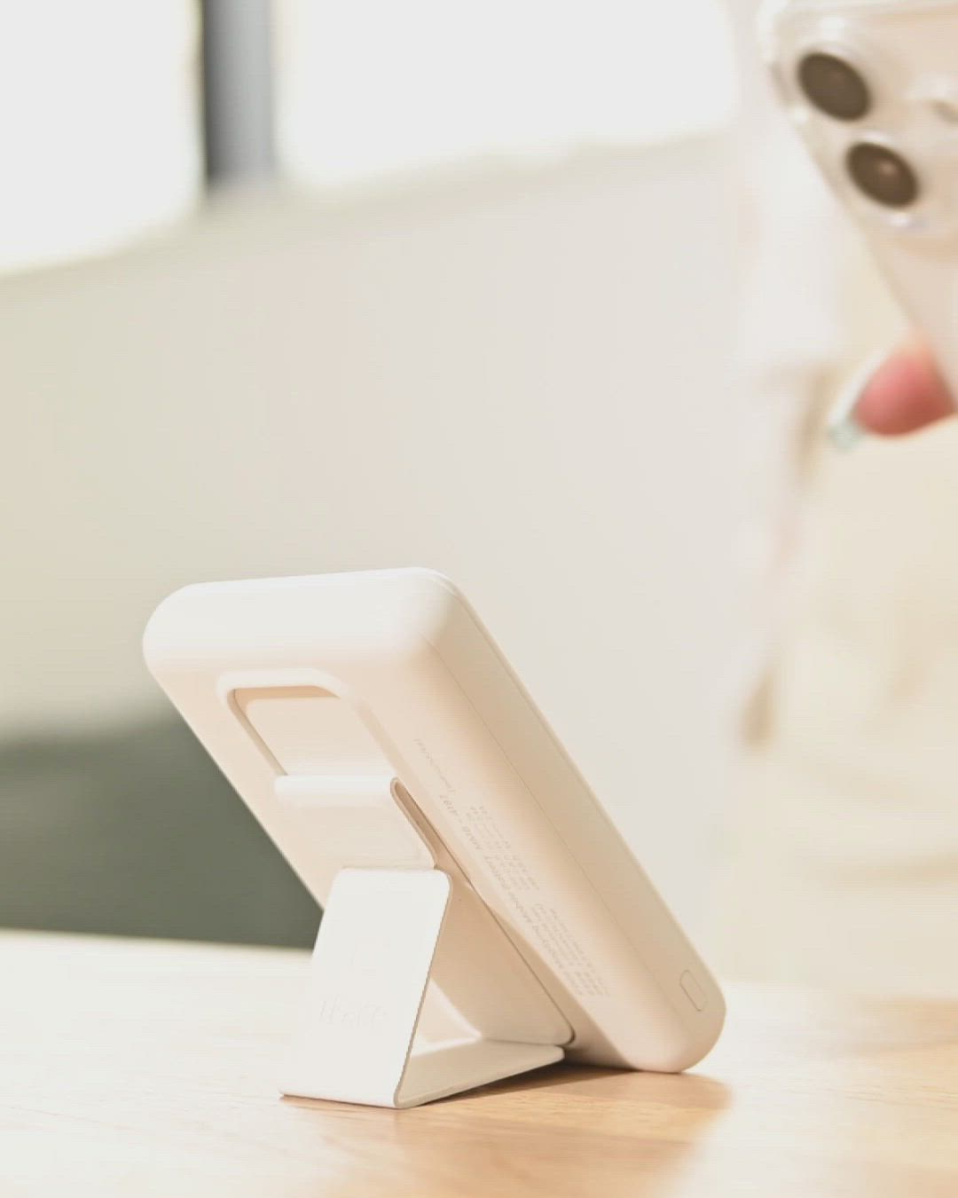 iFace MagSynq MagSafe対応 モバイルバッテリー 5000mAh 充電器