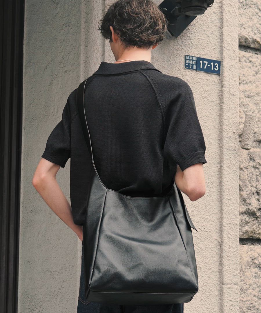 セール】【LURAKU】Synthetic Leather Big Shoulder Bag