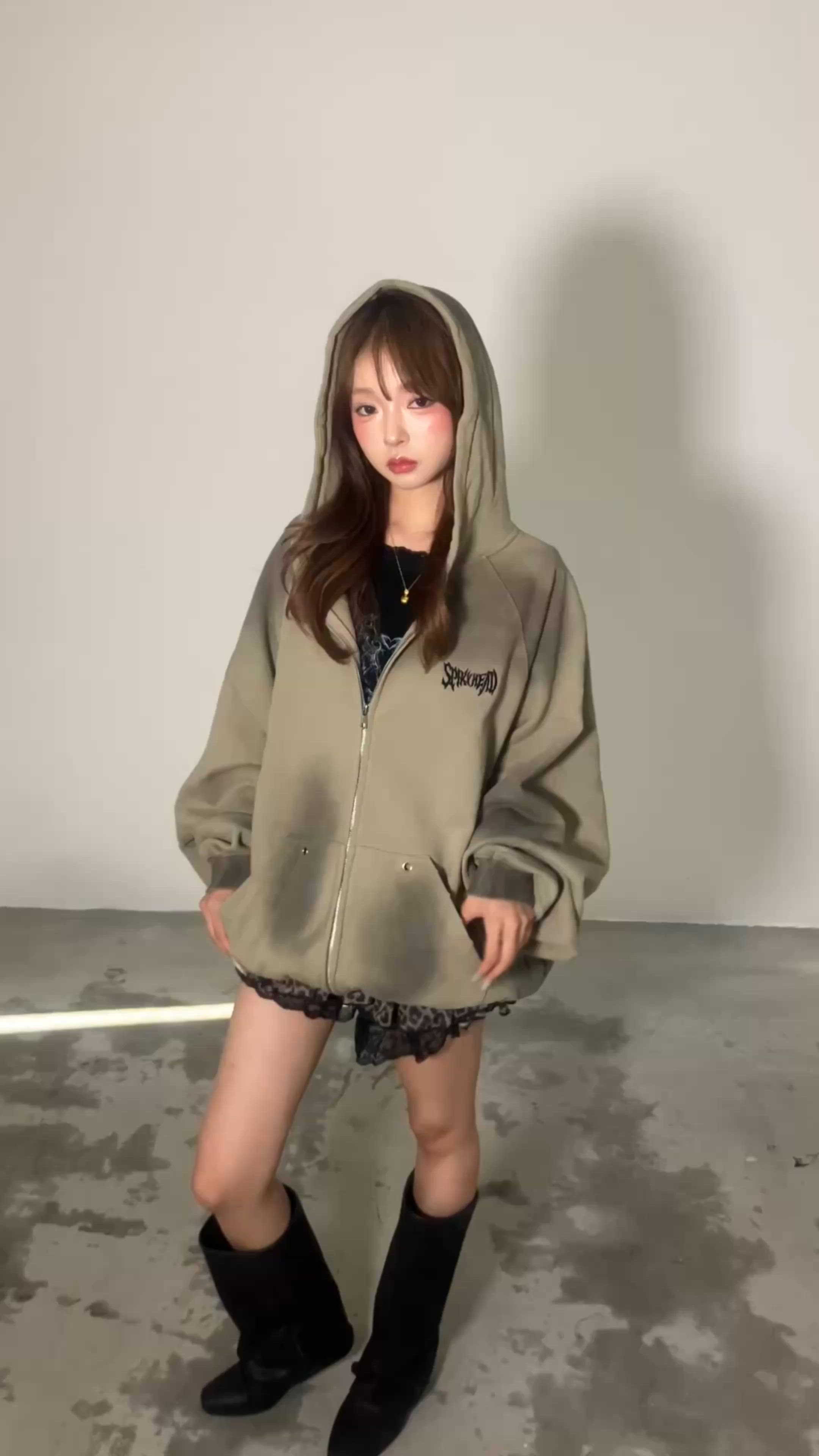 A'GEM/9 × .kom 『ARULE/アルール』 バックワッペンジップパーカー