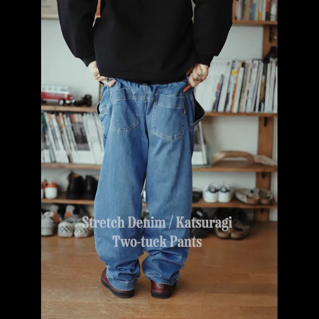 10ozストレッチデニム・カツラギツータックパンツ（デニムパンツ