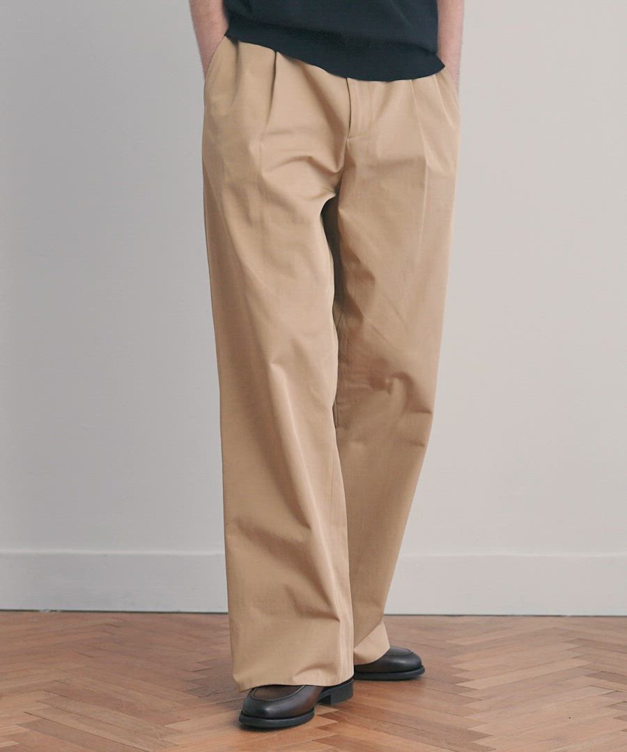 LURAKU】One tuck semi flare chino slacks / 1タックセミフレアチノ