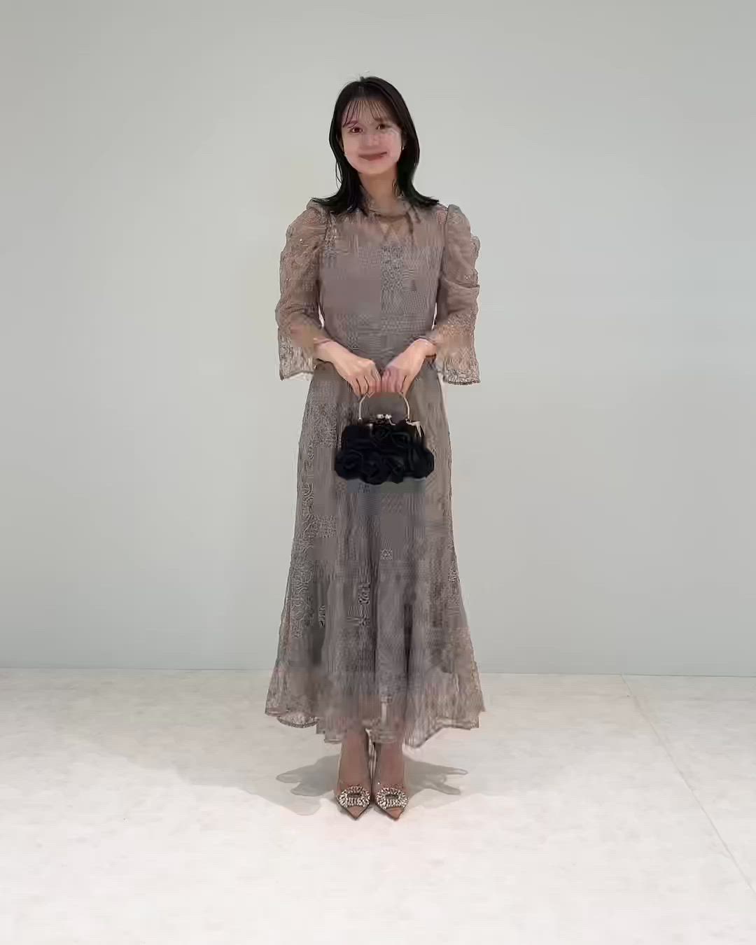 LEJA】スパンコール花柄刺繍ソフトパフスリーブマーメイドラインドレス